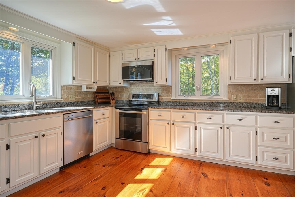 32 Saddlebrook Road Sherborn, MA 01770 - Photo 9 of 40 Gallery Image 9