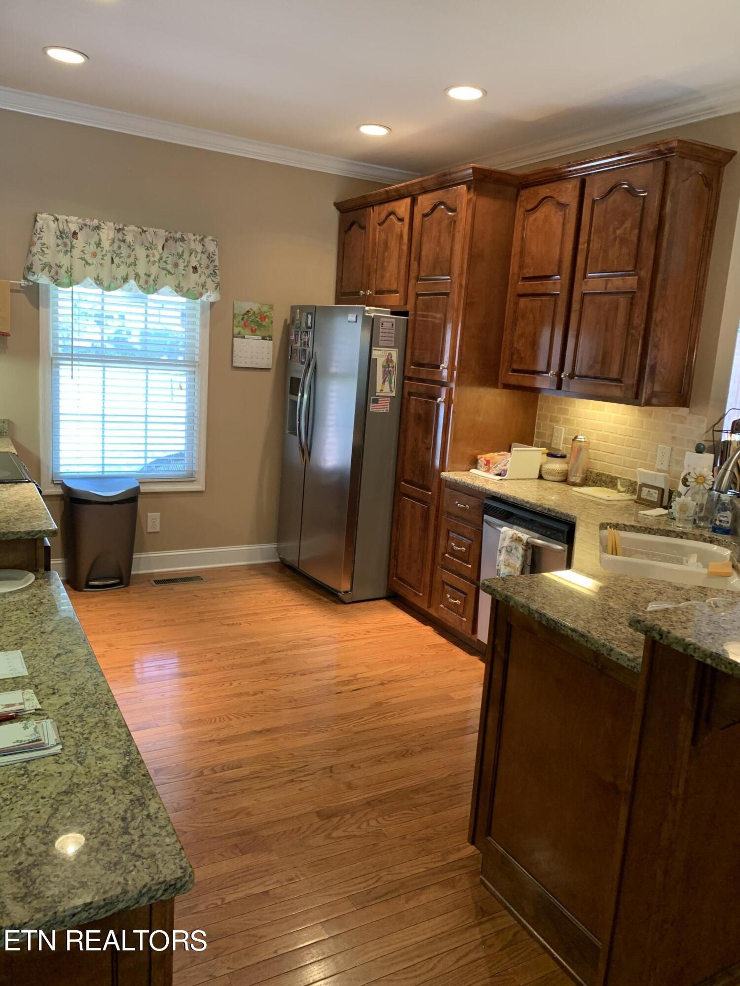1159 Mayflower Road Kingston, TN 37763 - Photo 10 of 22 IMG_2738