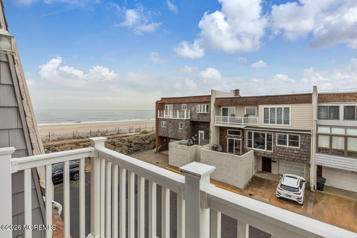 31 Village Road Sea Bright, NJ 07760 - Photo 15 of 23 3V0A8895