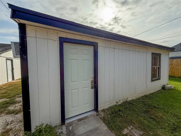 $725 | 8430 Holiday Lane, Unit C, Houston, TX 77075