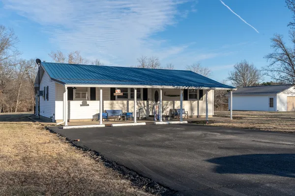 $172,500 | 12754 Pease Road, Marion, IL 62959