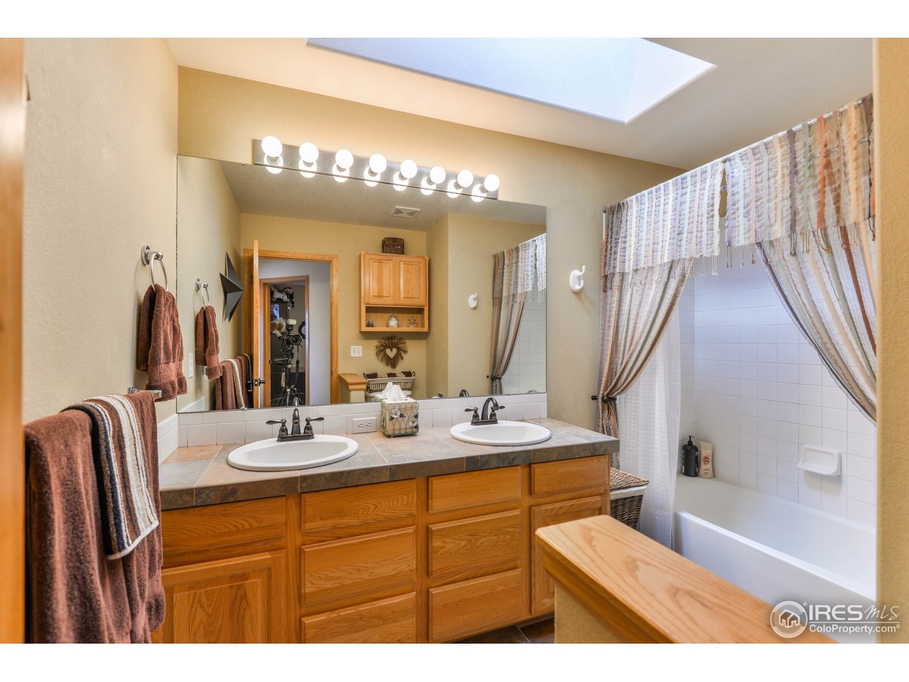 955 Ridge W Drive Windsor, CO 80550 - Photo 4 of 24 Gallery Image 4