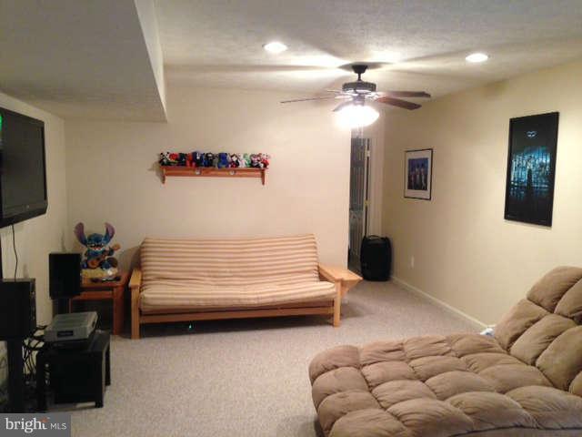 35366 Pheasant Ridge Road Locust Grove, VA 22508 - Photo 16 of 19 Family Room