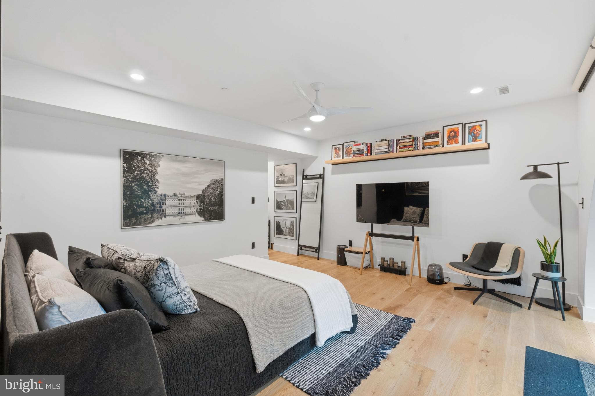 2701 Hume Drive, Unit 400 Silver Spring, MD 20910 - Photo 19 of 50