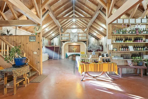 $1,500,000 | 3752 Vineyard Way, Kettle Falls, WA 99141