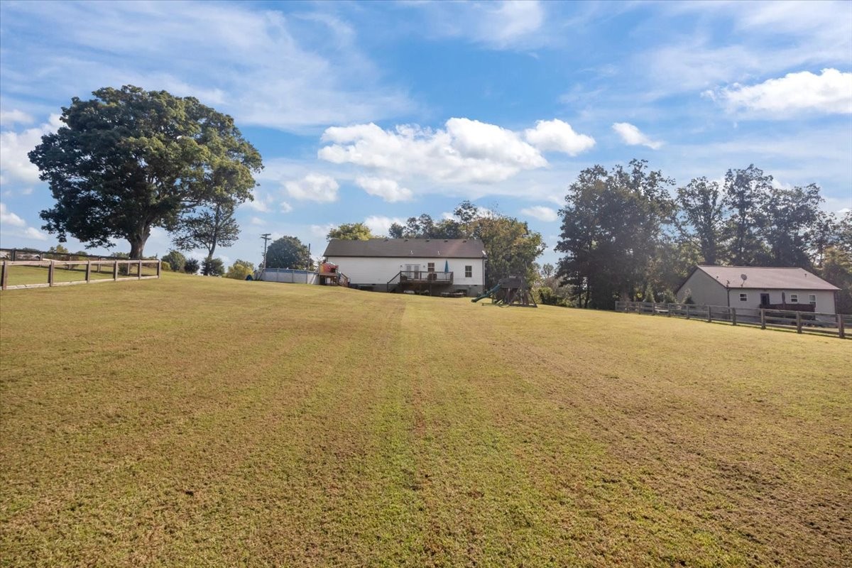 3697 Bowker Road Charlotte, TN 37036 - Photo 9 of 34 Gallery Image 9