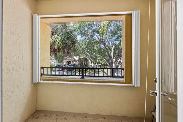 $10,000 | 1043 Vintner Boulevard, Palm Beach Gardens, FL 33410