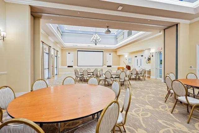 $10,000 | 1043 Vintner Boulevard, Palm Beach Gardens, FL 33410