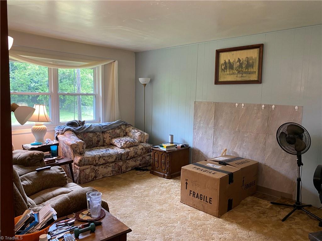 827 Hickory Chapel Road High Point, NC 27260 - Photo 2 of 13 Gallery Image 2