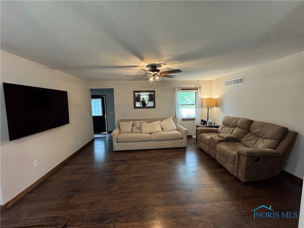 7005 Coder Road Maumee, OH 43537 - Photo 2 of 18 Gallery Image 2
