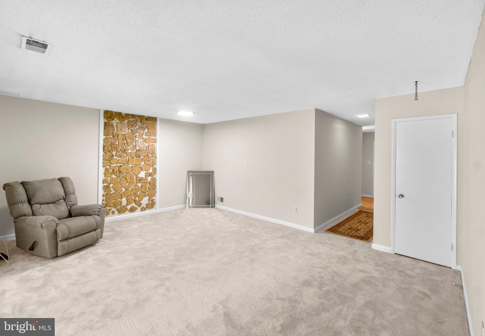 2234 Southgate Square Reston, VA 20191 - Photo 14 of 31