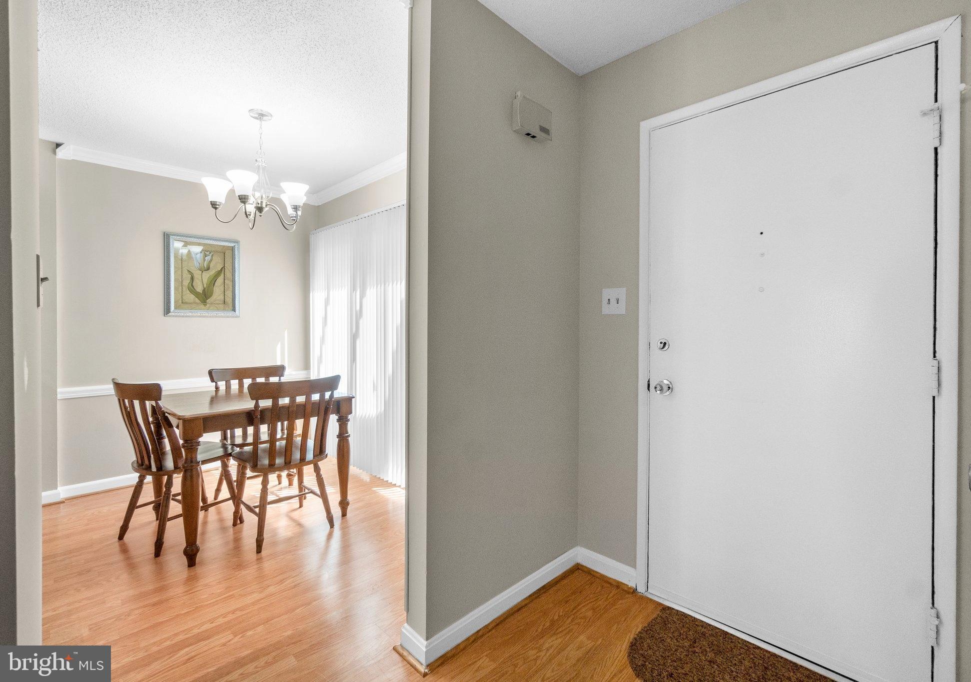 2234 Southgate Square Reston, VA 20191 - Photo 5 of 31 Eat-in kitchen