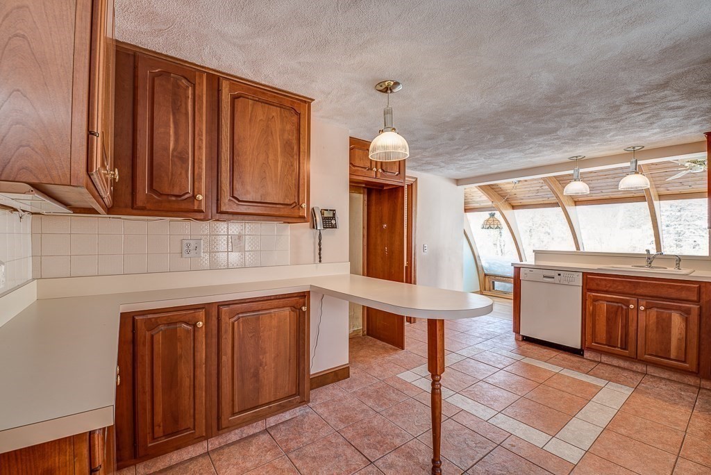 980 Pleasant Street Canton, MA 02021 - Photo 6 of 33 Gallery Image 6