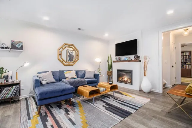 $449,900 | 1010 Sasha Lane, Roswell, GA 30075