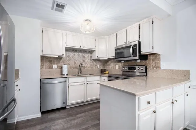 $449,900 | 1010 Sasha Lane, Roswell, GA 30075