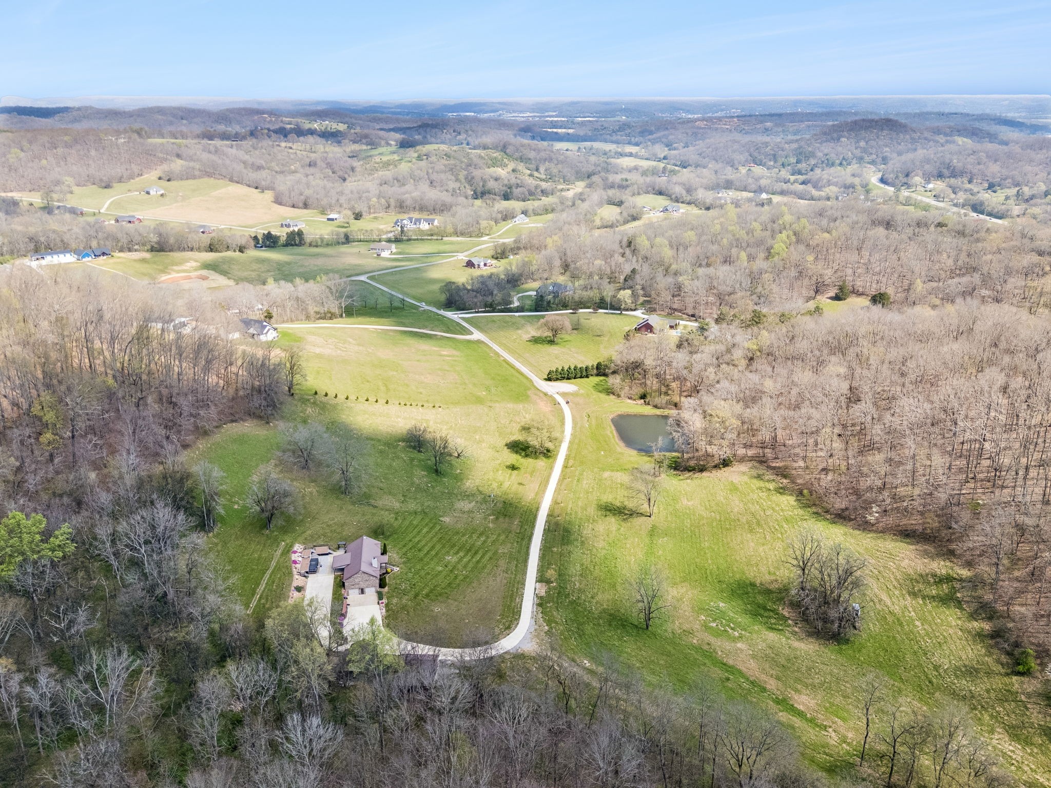 240 Scenic Drive Pulaski, TN 38478 - Photo 6 of 67