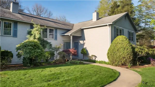 $550,000 | 11 Elm Drive, North Kingstown, RI 02852