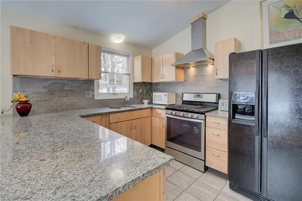 $550,000 | 11 Elm Drive, North Kingstown, RI 02852