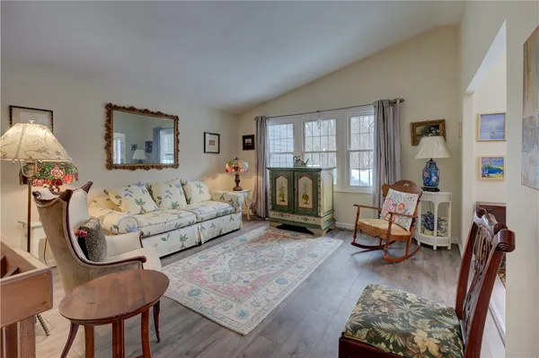 $550,000 | 11 Elm Drive, North Kingstown, RI 02852