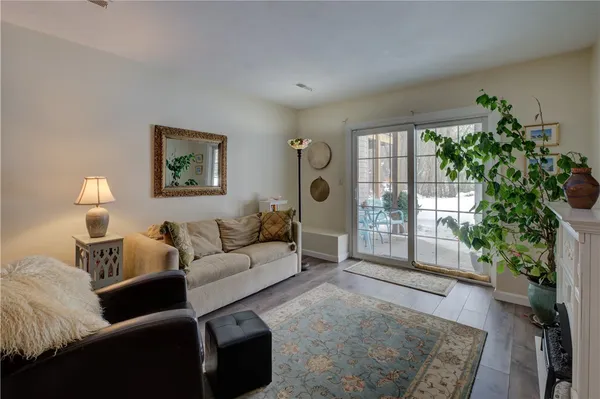 $550,000 | 11 Elm Drive, North Kingstown, RI 02852