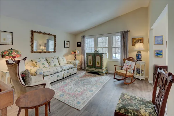 $550,000 | 11 Elm Drive, North Kingstown, RI 02852