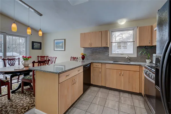 $550,000 | 11 Elm Drive, North Kingstown, RI 02852