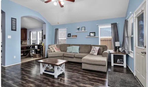 $2,500 | 5015 Bridgecrossing Court, Spring, TX 77379