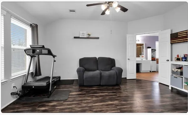 $2,500 | 5015 Bridgecrossing Court, Spring, TX 77379