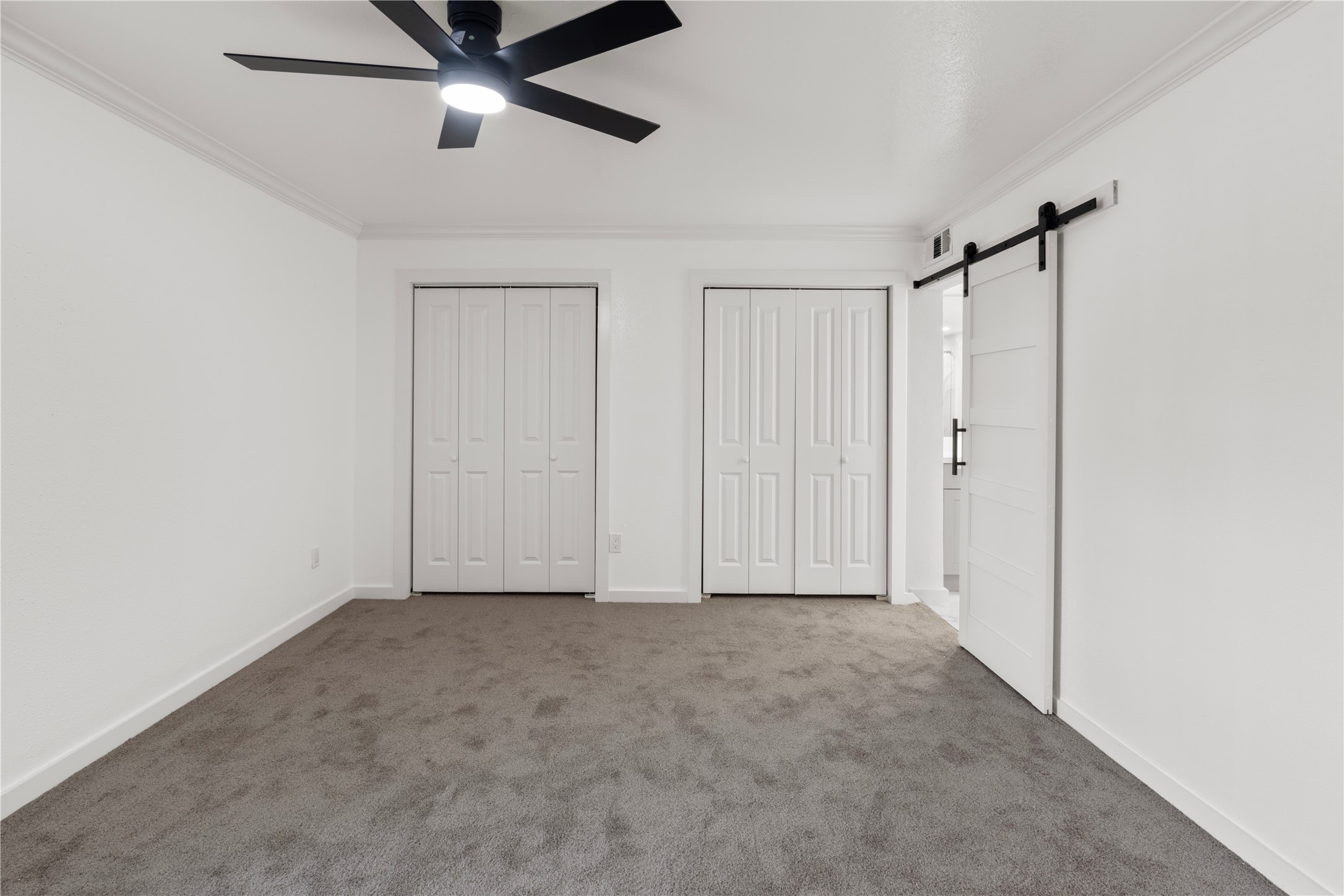 6001 Reims Road, Unit 1412 Houston, TX 77036 - Photo 8 of 28 a view of an empty room