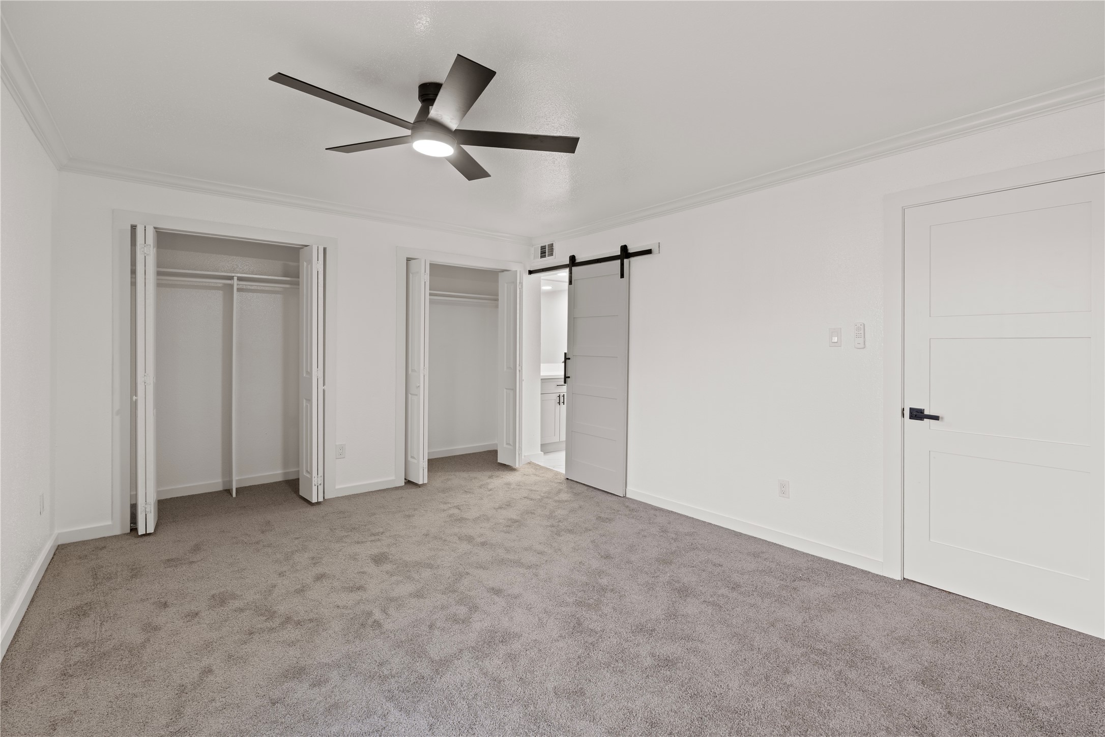 6001 Reims Road, Unit 1412 Houston, TX 77036 - Photo 10 of 28 a view of an empty room