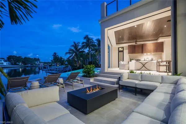 $27,950,000 | 3131 Gin Lane, Naples, FL 34102