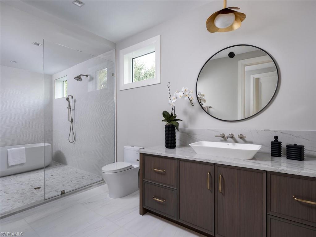 3131 Gin Lane Naples, FL 34102 - Photo 24 of 33