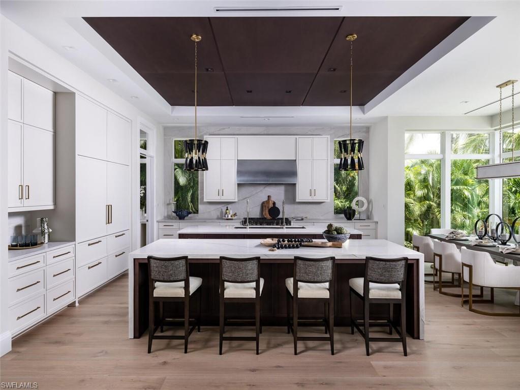 3131 Gin Lane Naples, FL 34102 - Photo 8 of 33