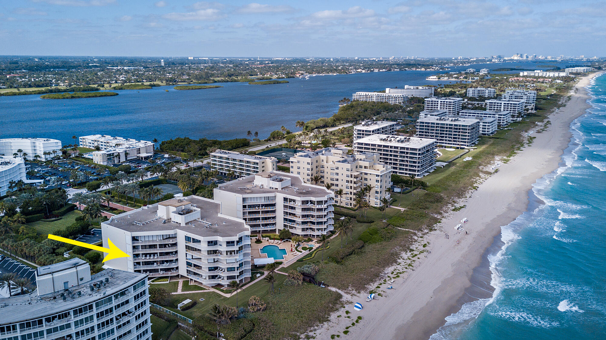 2770 South Ocean Boulevard, Unit 401S Palm Beach, FL 33480 - Photo 37 of 40 aerial view of a city and lake view