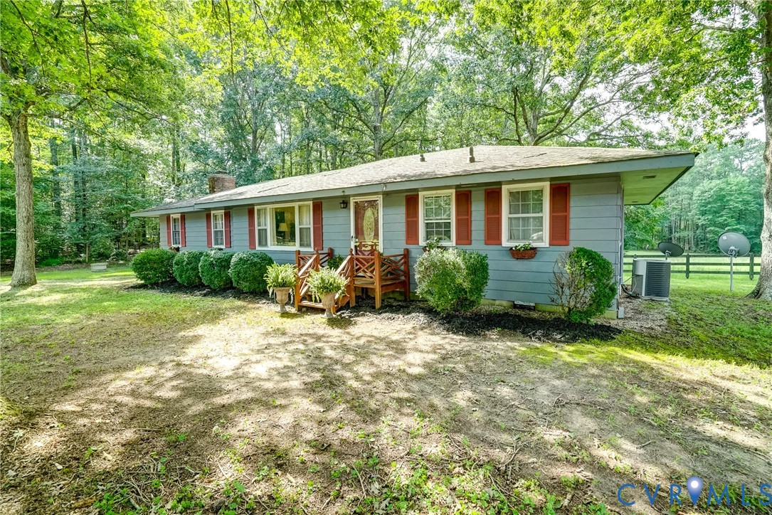 14357 Western Riders Lane Glen Allen, VA 23059 - Photo 22 of 50 SF rental on 1 acre parcel: 3 Beds, 2 Baths