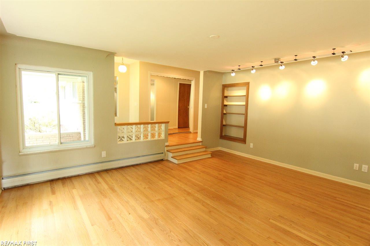 671 Wilwood Road Rochester Hills, MI 48309 - Photo 12 of 38