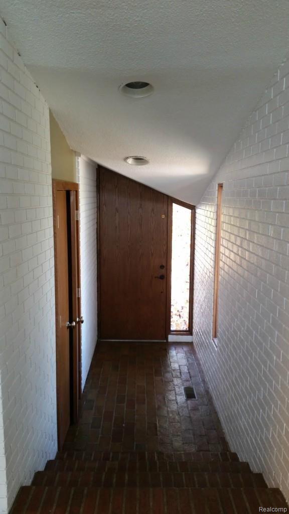 4601 Holt Road Webberville, MI 48892 - Photo 14 of 16 2015-05-18 13.01