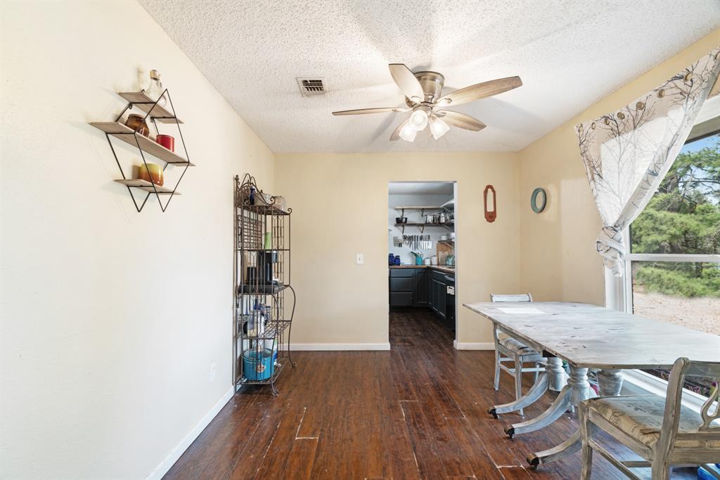 247 County Road Paris, TX 75462 - Photo 7 of 22