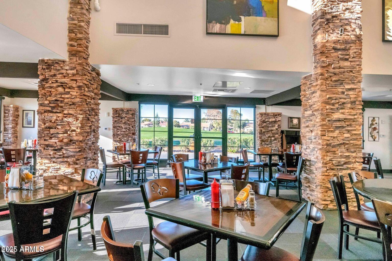 5402 South Ranger Court Gilbert, AZ 85298 - Photo 34 of 49 Restaurant