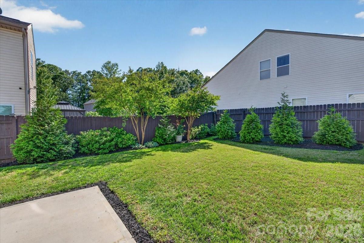 2610 Bramble Ridge Court Charlotte, NC 28215 - Photo 31 of 33 Gallery Image 31