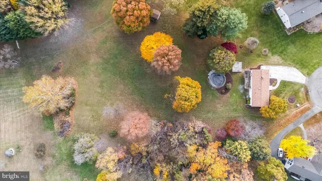 a picture of a glass window