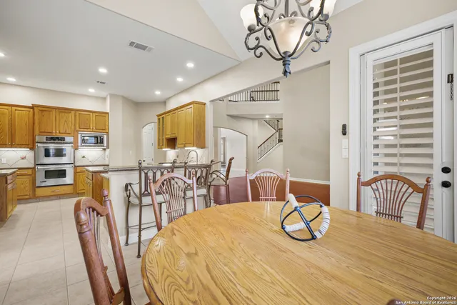 $1,115,000 | 18 Champion Trail, San Antonio, TX 78258