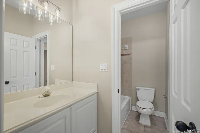 $1,115,000 | 18 Champion Trail, San Antonio, TX 78258