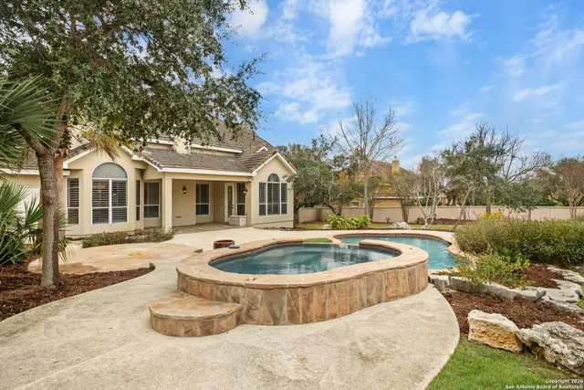 $1,115,000 | 18 Champion Trail, San Antonio, TX 78258