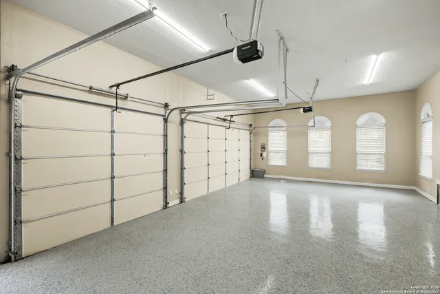 $1,115,000 | 18 Champion Trail, San Antonio, TX 78258