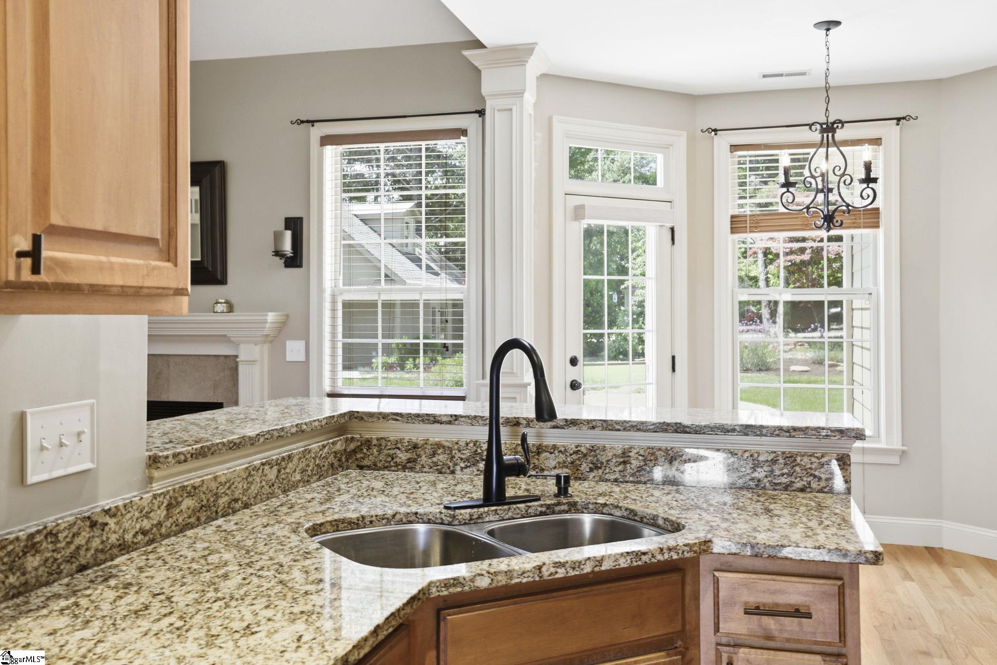 2 Wadsworth Court Greer, SC 29651 - Photo 11 of 46