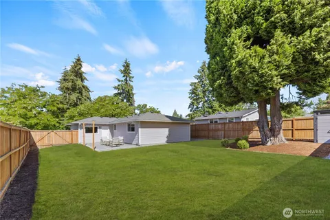 $695,000 | 2147 Northeast 12th Street, Renton, WA 98056