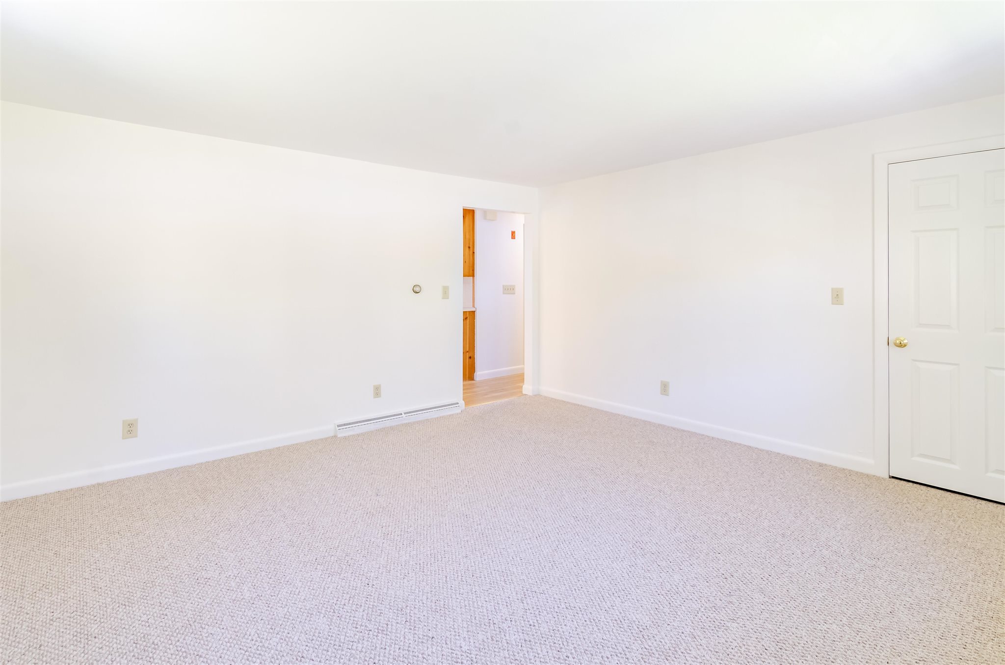 65-67 Tallant Road Pelham, NH 03076 - Photo 12 of 29