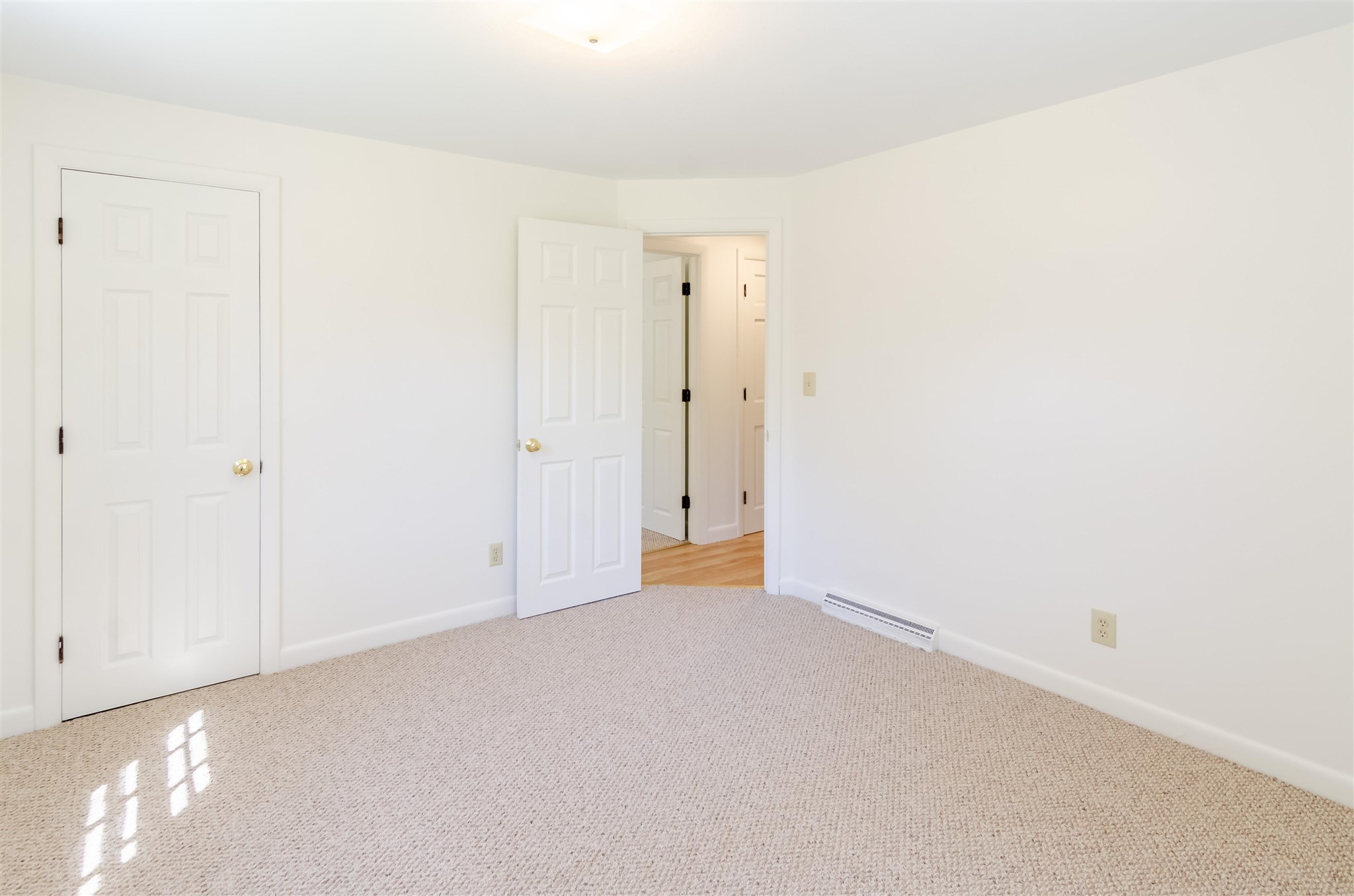 65-67 Tallant Road Pelham, NH 03076 - Photo 13 of 29