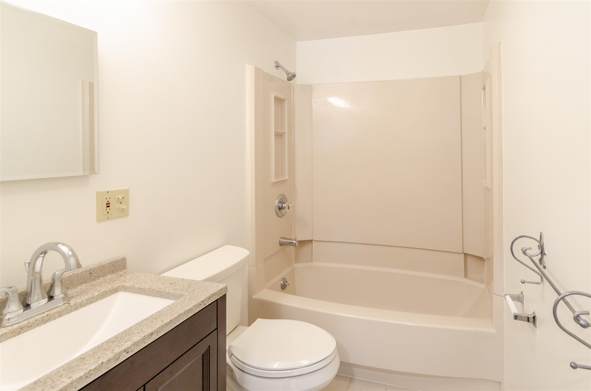 65-67 Tallant Road Pelham, NH 03076 - Photo 20 of 29